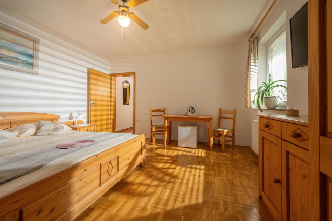 Rooms & Apartments Pr Matjon Блед Экстерьер фото