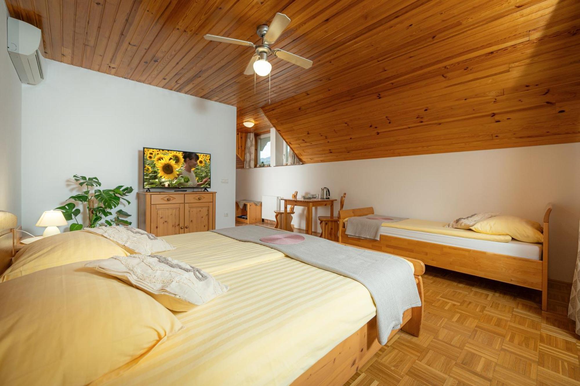 Rooms & Apartments Pr Matjon Блед Экстерьер фото
