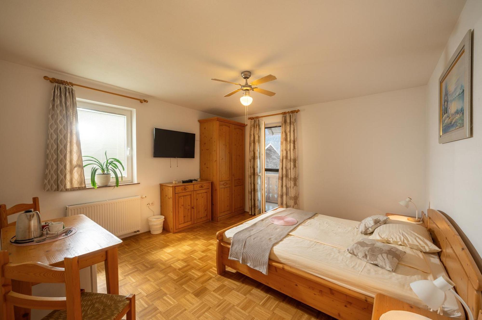 Rooms & Apartments Pr Matjon Блед Экстерьер фото